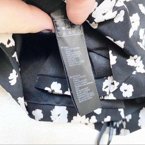 Forever 21 Zipper Back Floral Tank Size Large - Picture 5 of 6